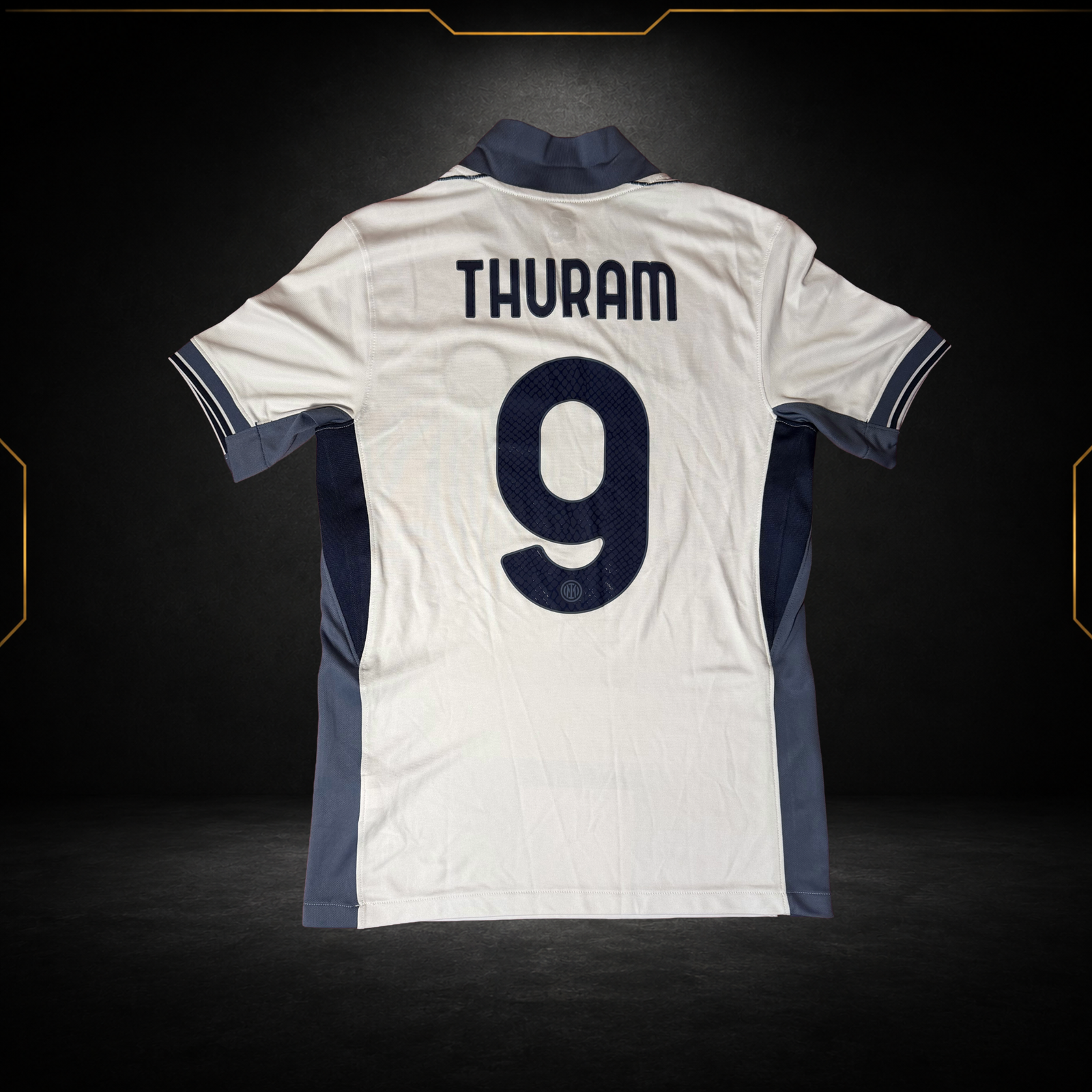 Inter Milan Extérieur 2024/25 - Thuram #9 (9,5/10) (S)