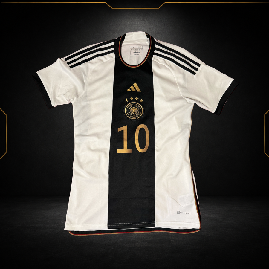 Allemagne Domicile 2022/23 Gnabry #10 - (9.5/10) (S)