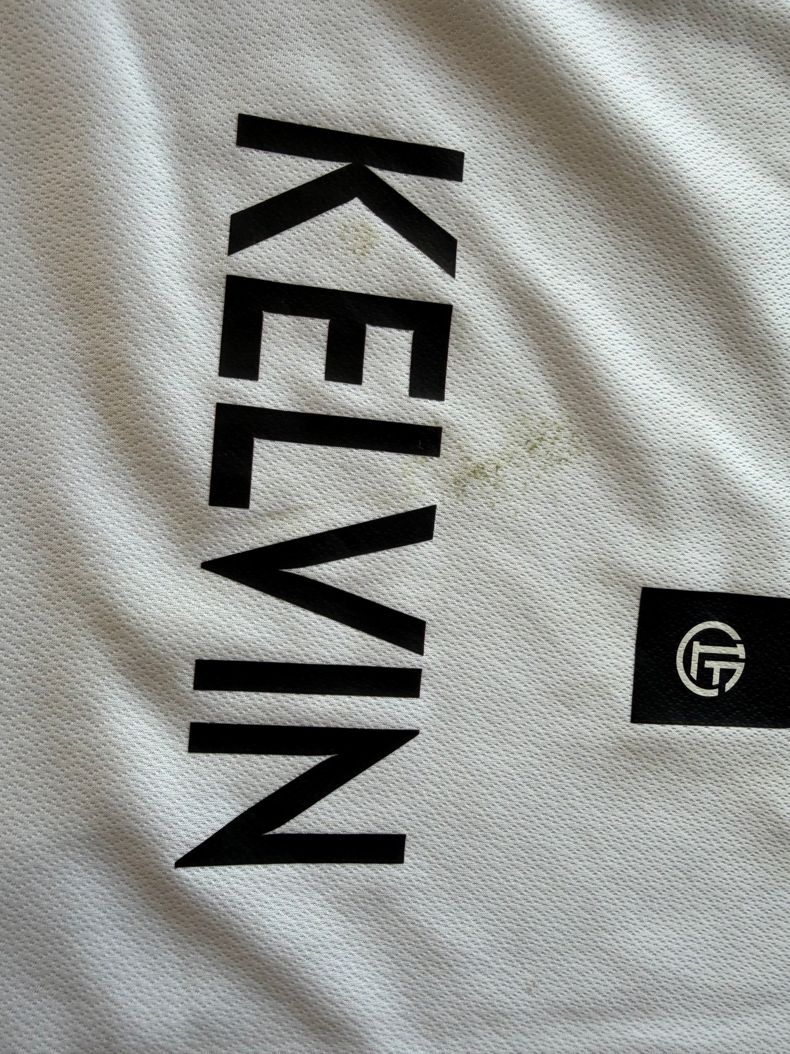 FC Lugano 2025/26 Extérieur – Kelvin #4 signé / porté