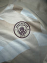 Manchester City Maillot d’échauffement 2023/24 — détail de l’écusson
