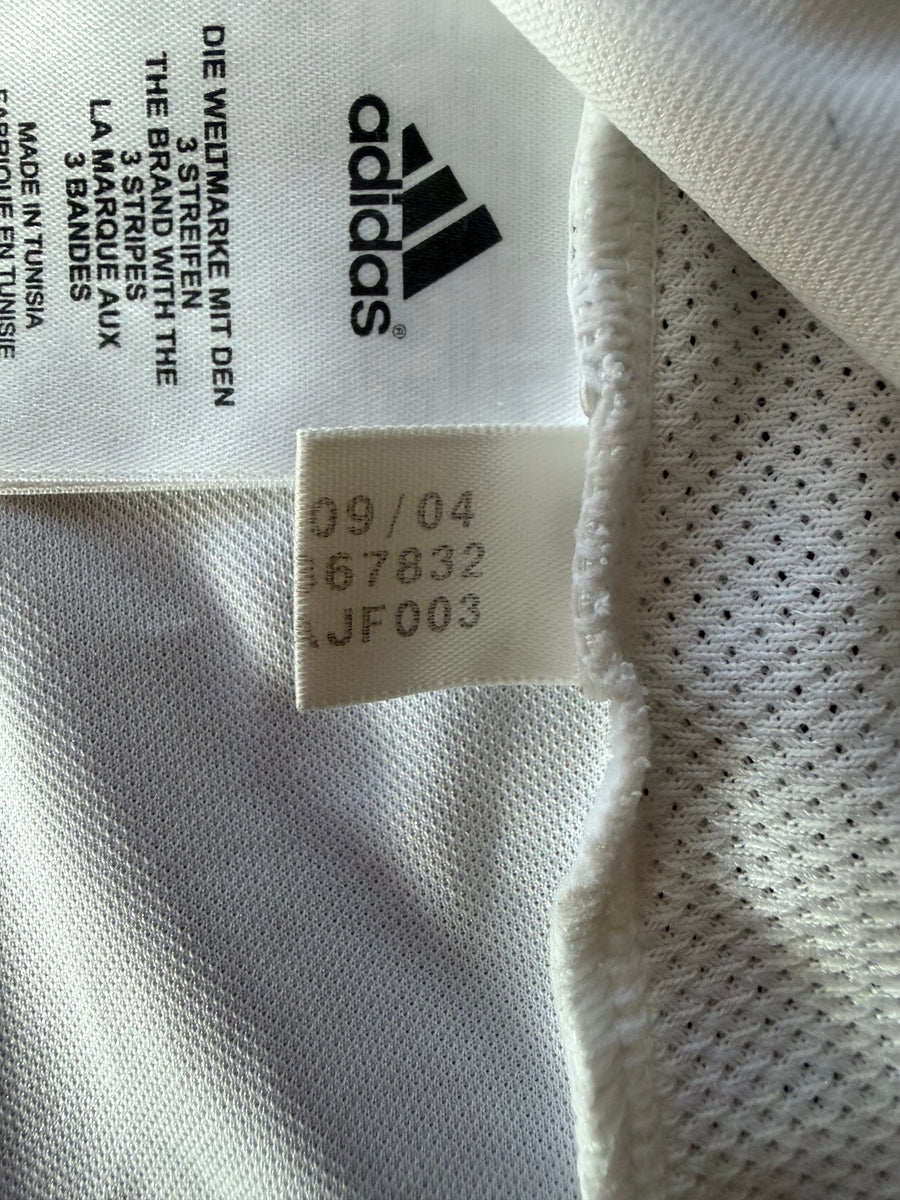 Real Madrid Domicile 2004/05 (7.5/10) (164cm)