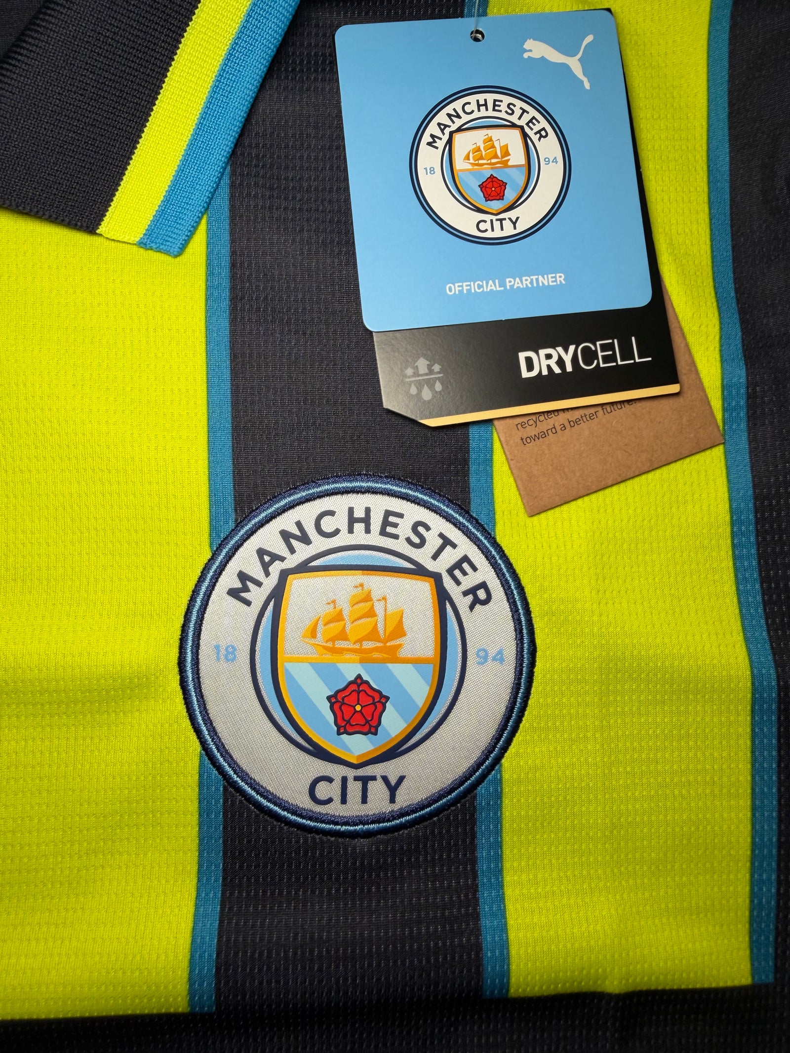 Manchester City Third 2024/25 Phil Foden #47 – — détail de l’écusson