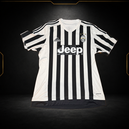 Juventus domicile 2015/16 — vue de face