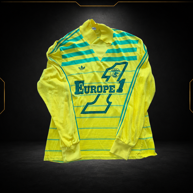 FC Nantes domicile 1985/86 — vue de face