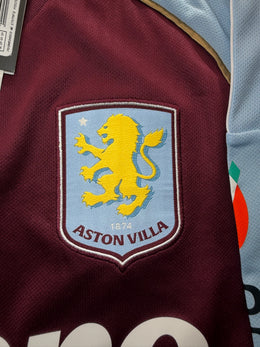 Aston Villa domicile 2025/26 — écusson Aston Villa
